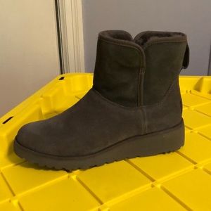 NWOB UGG lined Kristin wedge booties